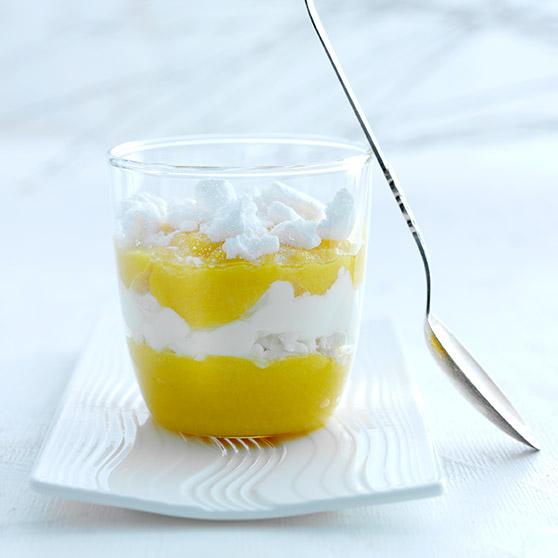 Simple yoghurt dessert