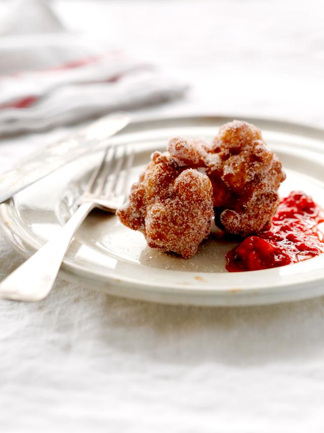 Deep-fried elderflowers