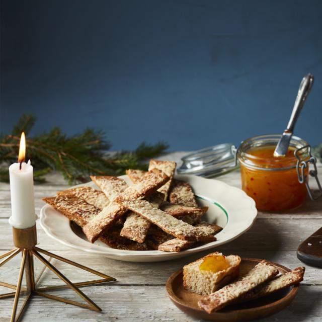 Pepperkakesnitter med parmesan og flaksalt