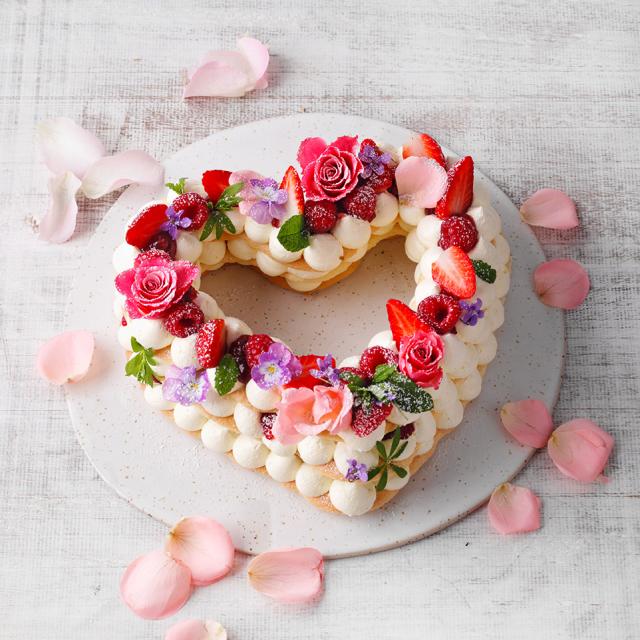 Hjerteformet kake med sitronkrem