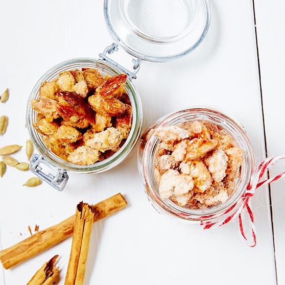 Brente mandler med smak av appelsin og pepperkake